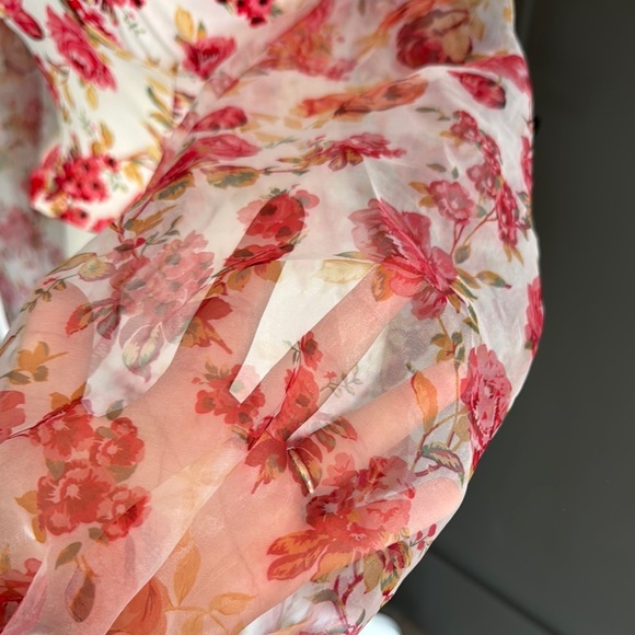 NWOT ASOS Luxe Floral Puff Sleeve Top Size 4 - Picture 4 of 11